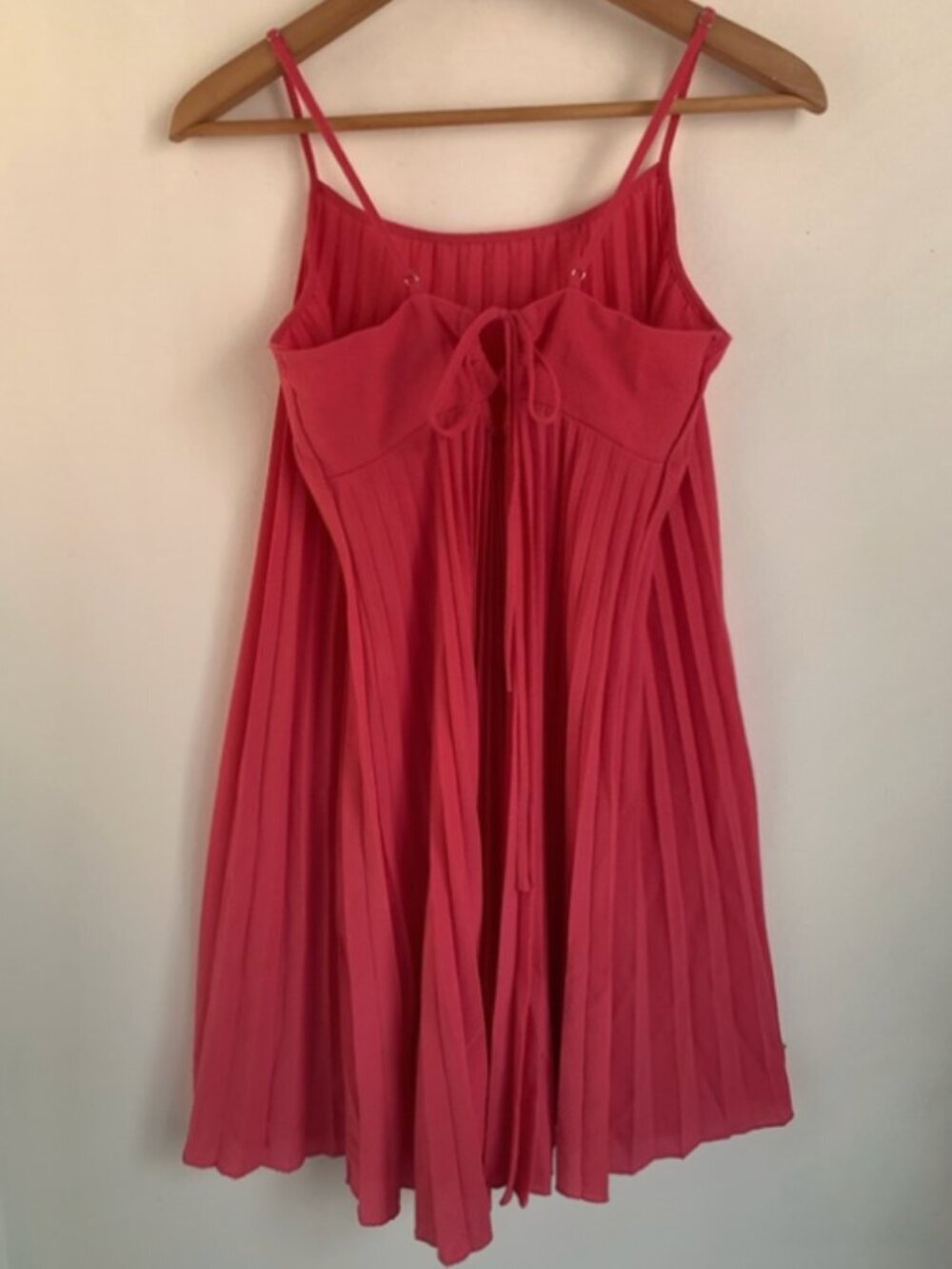 Dress - Picture 2 of 5